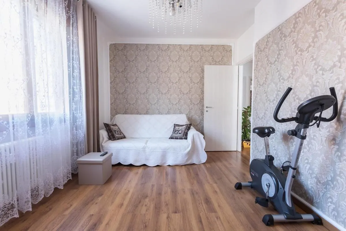 Stella Apartment 10 Minutes From Venecia