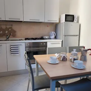 Apartamento Venezia Biennale Bianco & Rosso, Venecia