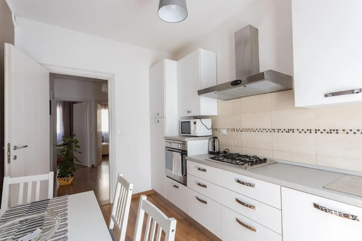 Stella Apartment 10 Minutes From Venice 0*,  Italy